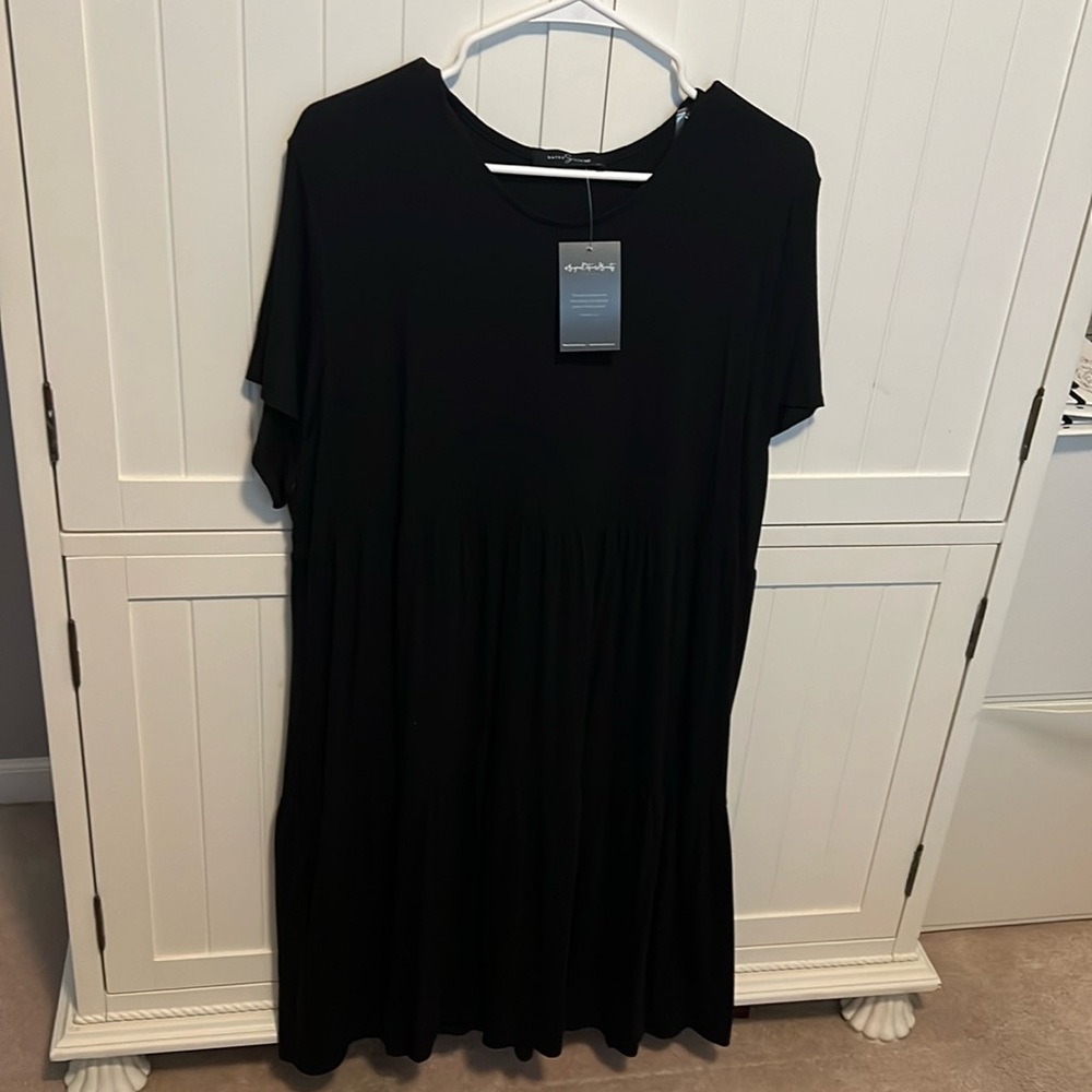 Bates Sisters Tiered Dress